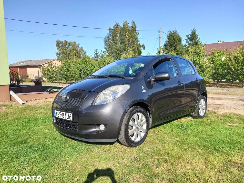 Toyota Yaris - 6