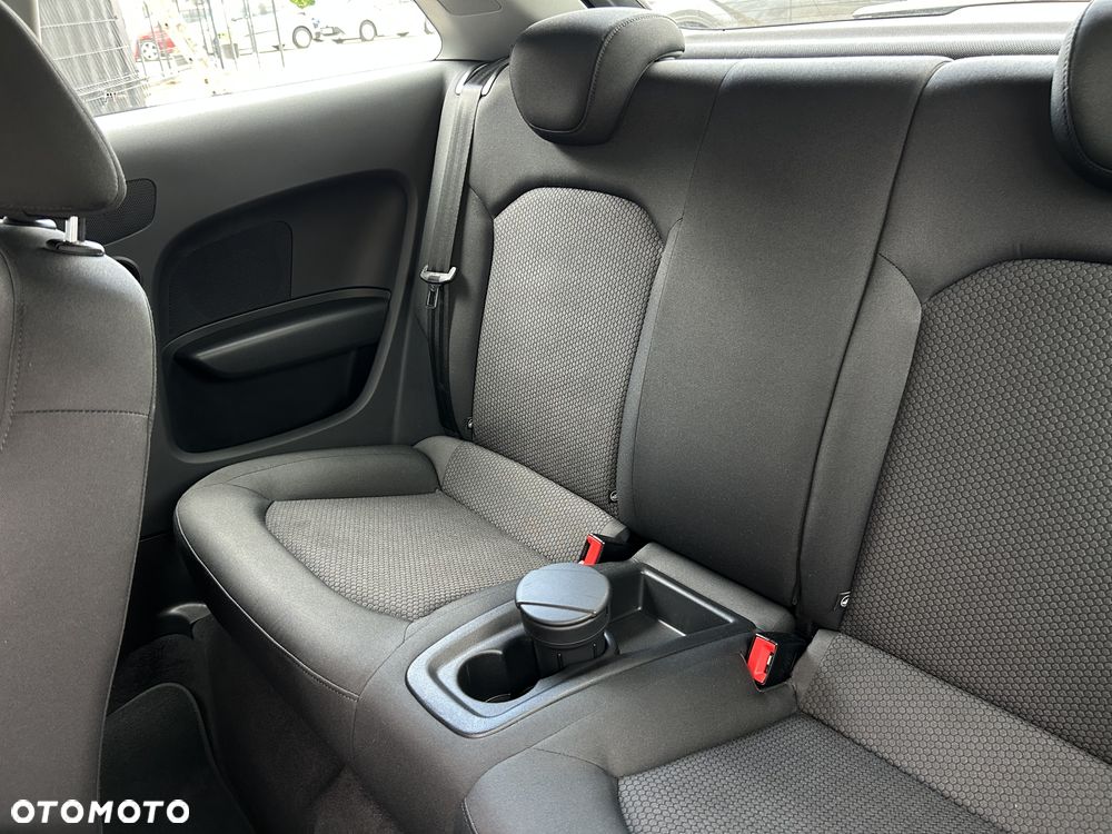 Audi A1 3-drzwiowe 1.2 TFSI Attraction - 23