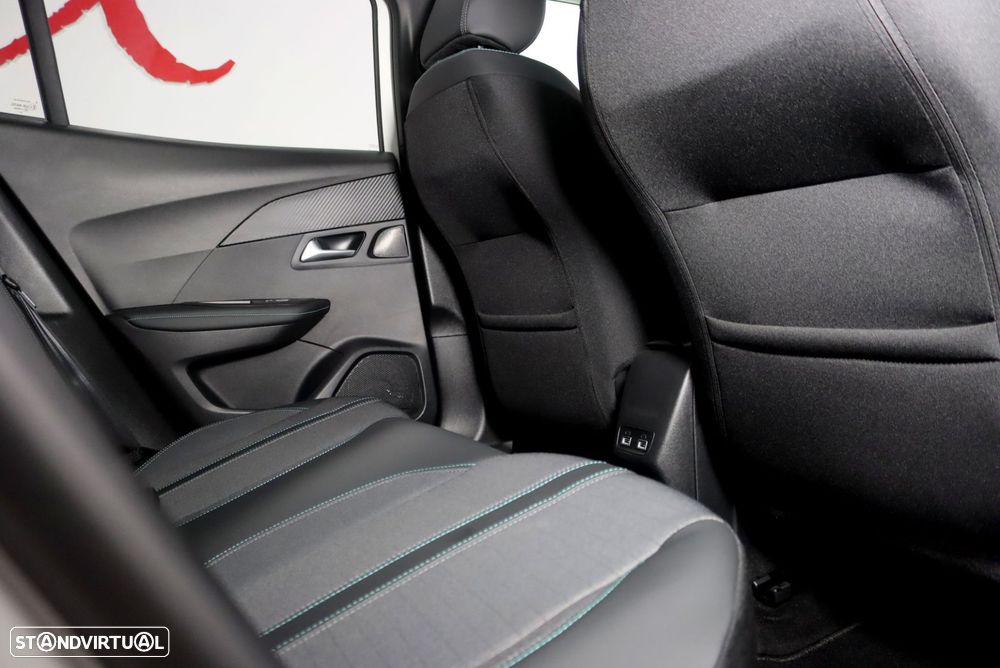 Peugeot 2008 PureTech 130 EAT8 Allure Pack - 10