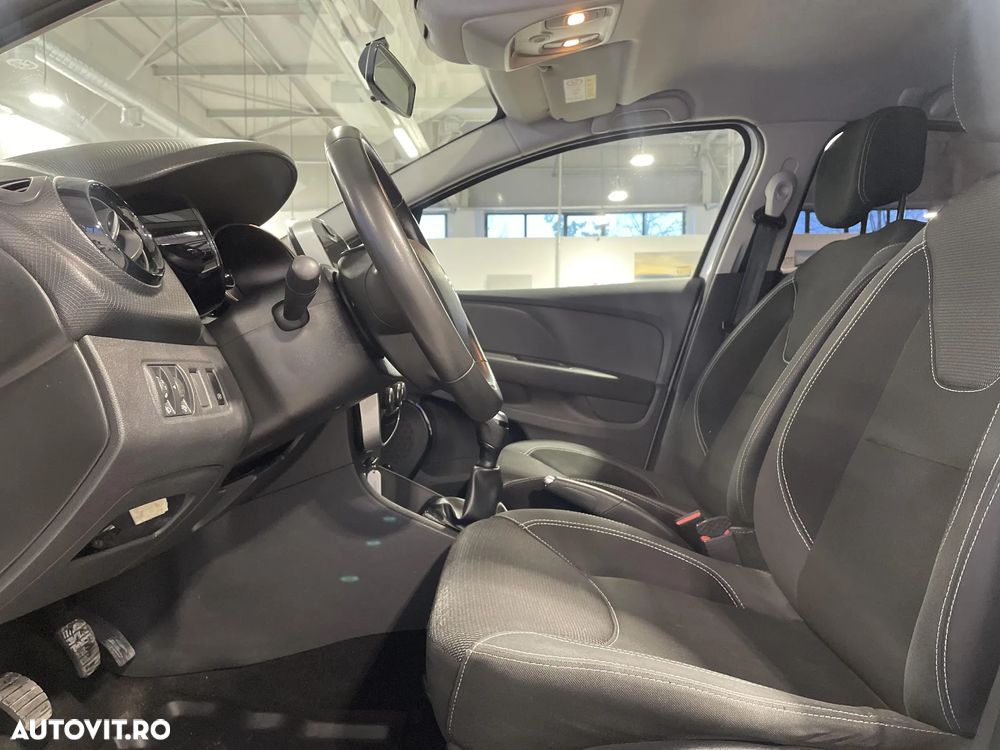 Renault Clio - 21