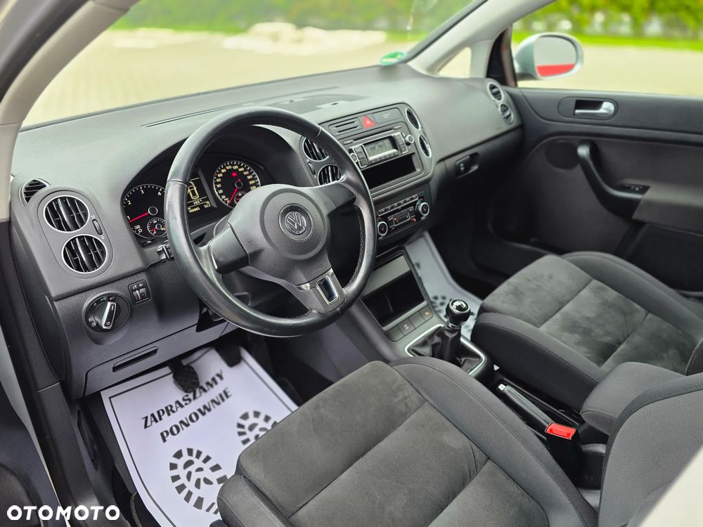 Volkswagen Golf - 8