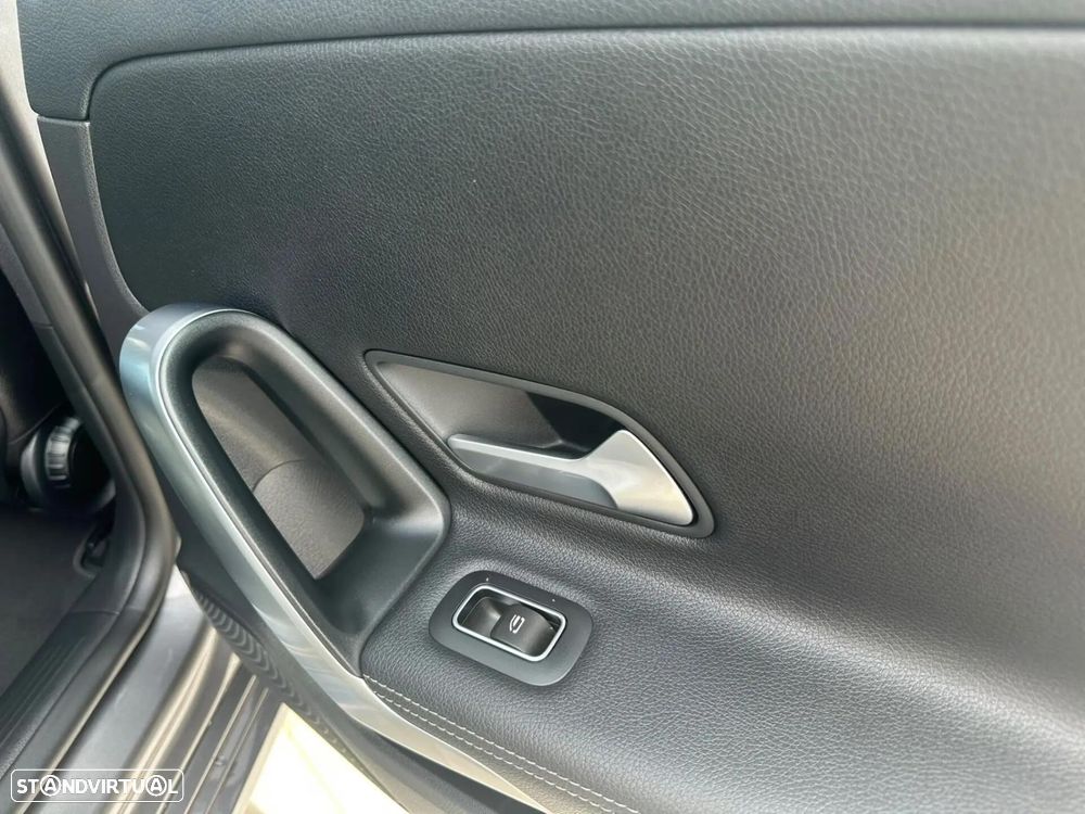 Mercedes-Benz CLA 180 - 13