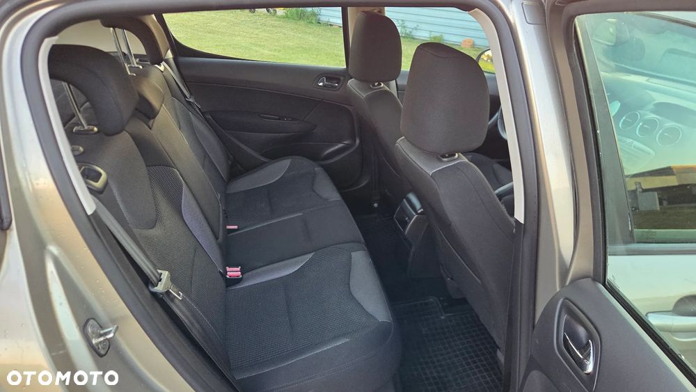 Peugeot 308 1.6 HDi Active - 12