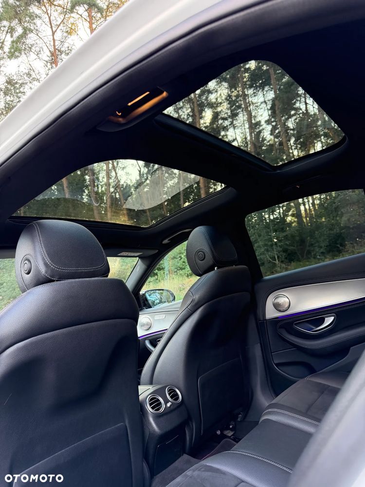 Mercedes-Benz Klasa E 220 d 9G-TRONIC - 11