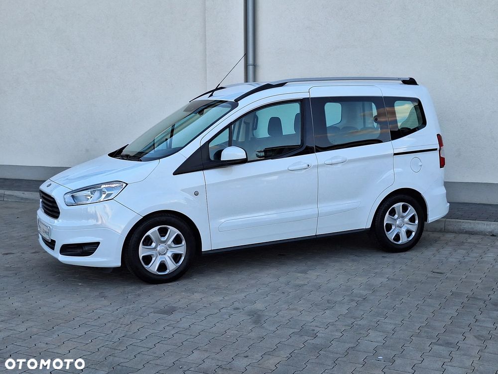 Ford Tourneo Courier 1.5 TDCi Trend - 13