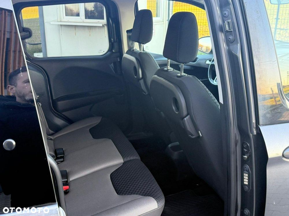 Ford Tourneo Courier 1.0 EcoBoost S&S Trend - 14