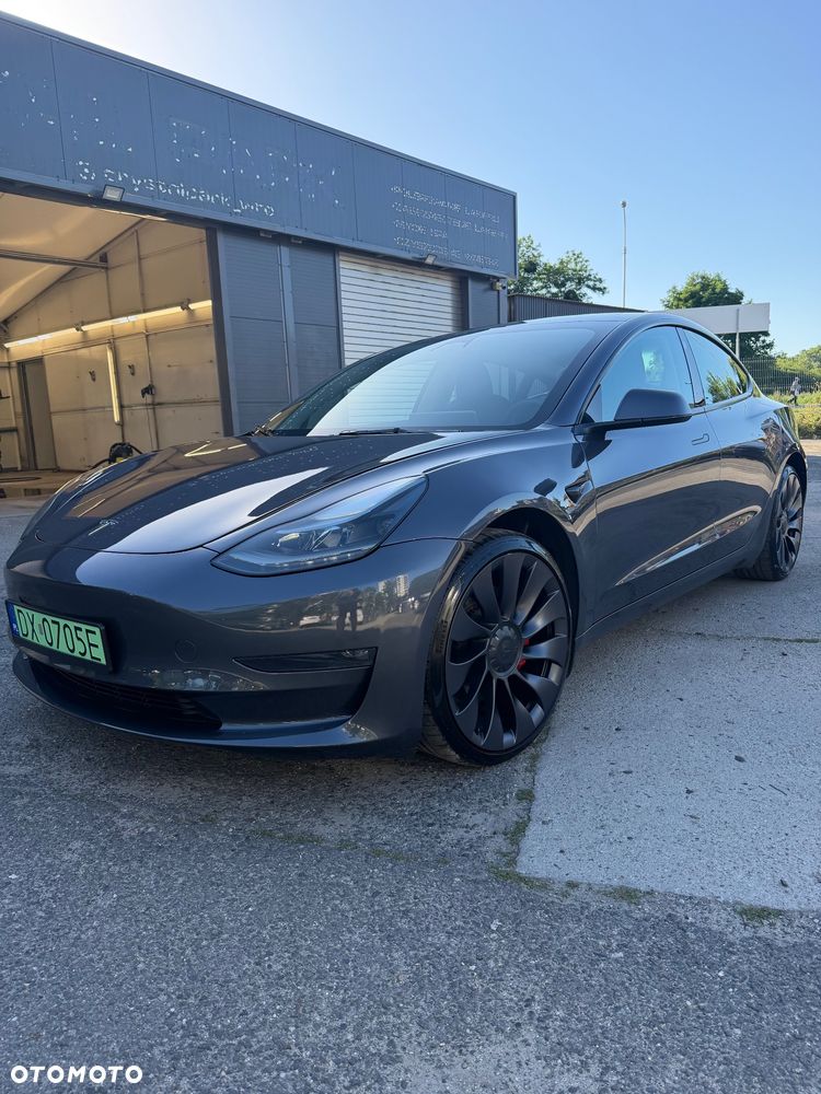 Tesla Model 3 Langstreckenbatterie Allradantrieb Dual Motor Performance - 9