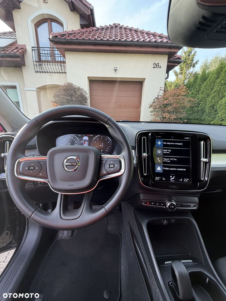 Volvo XC 40 B4 B AWD Momentum - 9