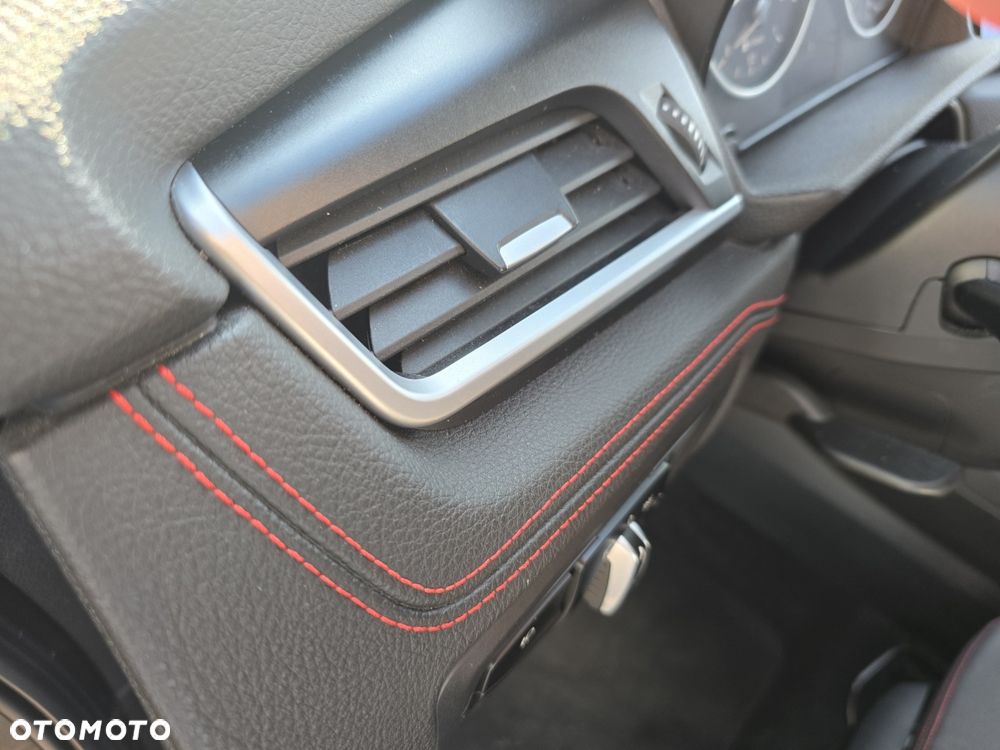 BMW Seria 2 216d Sport Line - 15
