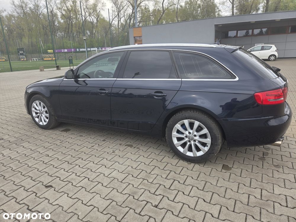 Audi A4 Avant - 5