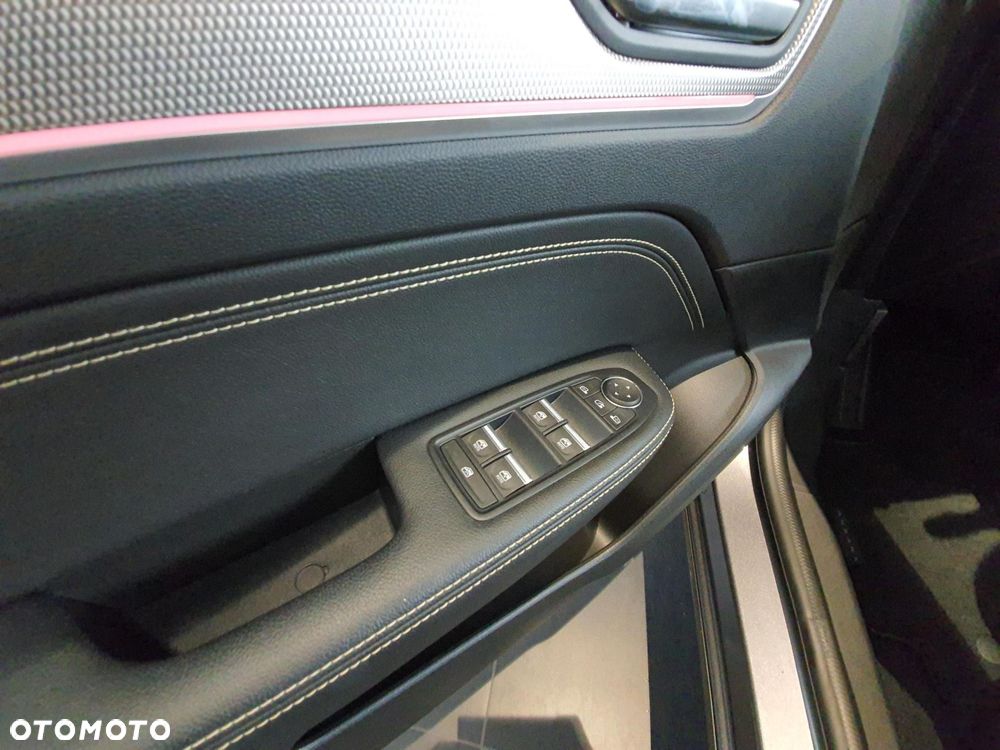 Renault Arkana 1.3 TCe mHEV Techno EDC - 27