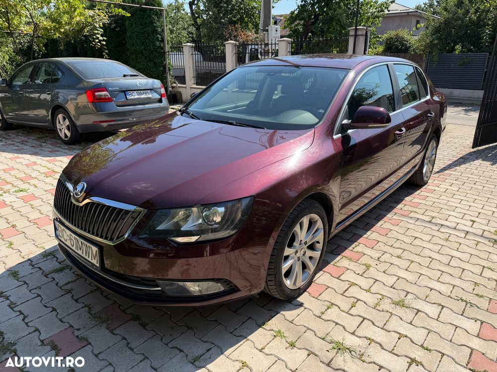 Skoda Superb 2.0 TDI Elegance - 4
