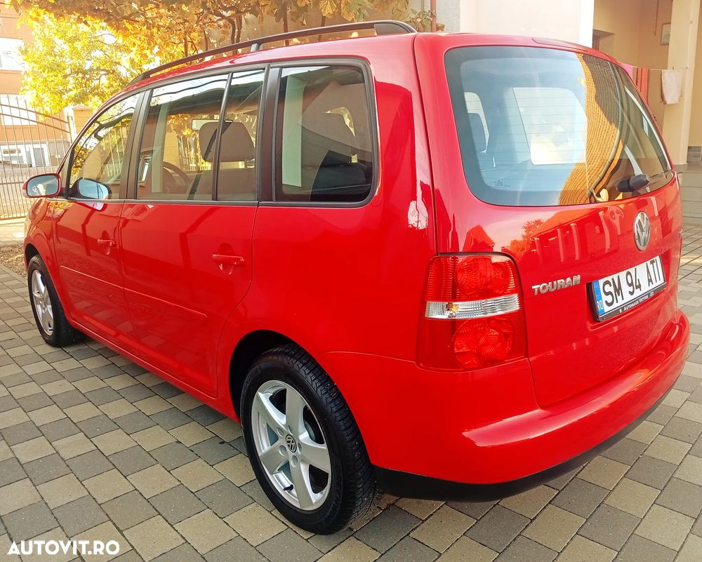 Volkswagen Touran - 2