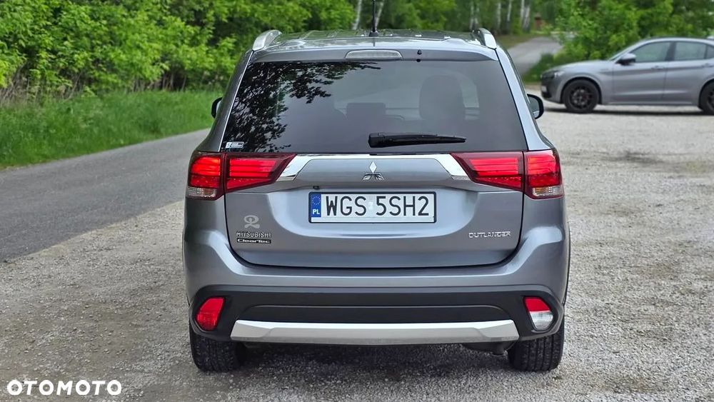 Mitsubishi Outlander 2.0 2WD CVT Edition - 6
