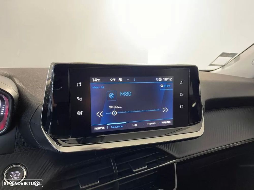 Peugeot 2008 1.5 BlueHDi Allure EAT8 - 25