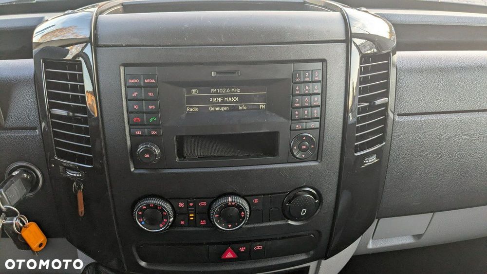 Volkswagen Crafter - 21