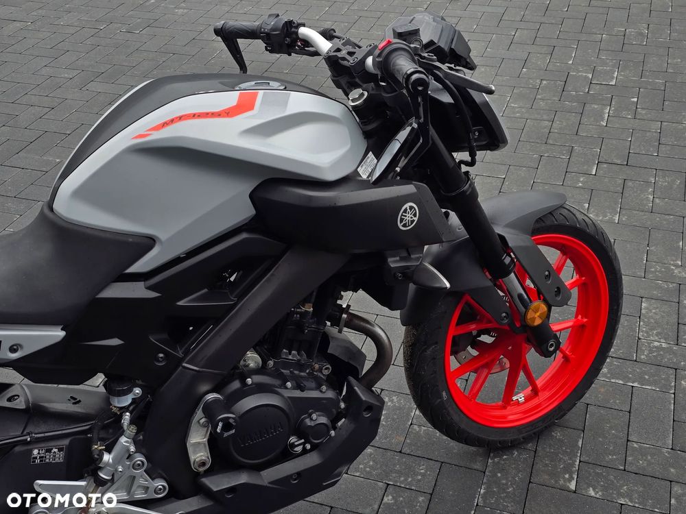 Yamaha MT - 4