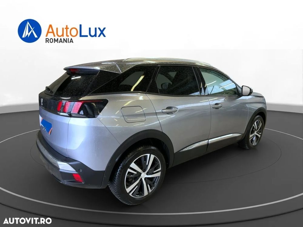 Peugeot 3008 1.2 PureTech S&S EAT8 Allure - 4