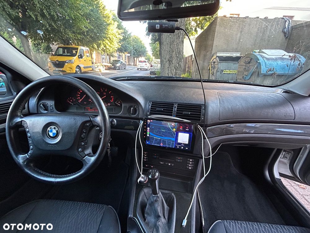 BMW Seria 5 520i - 12