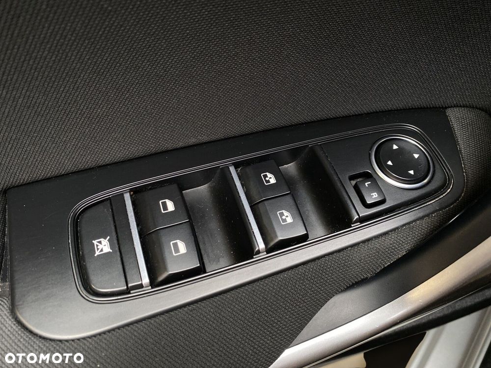 Kia Ceed - 26