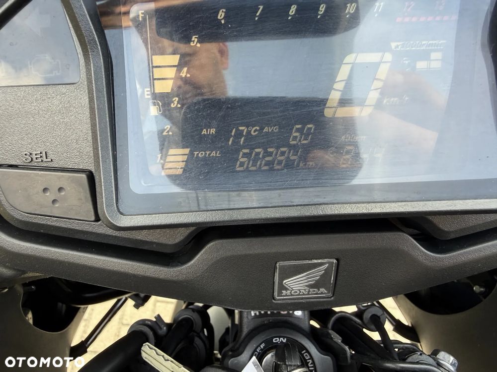 Honda VFR - 18