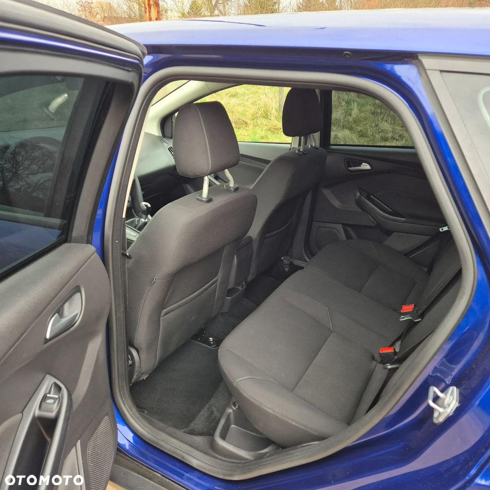 Ford Focus 1.5 TDCi SYNC Edition - 19