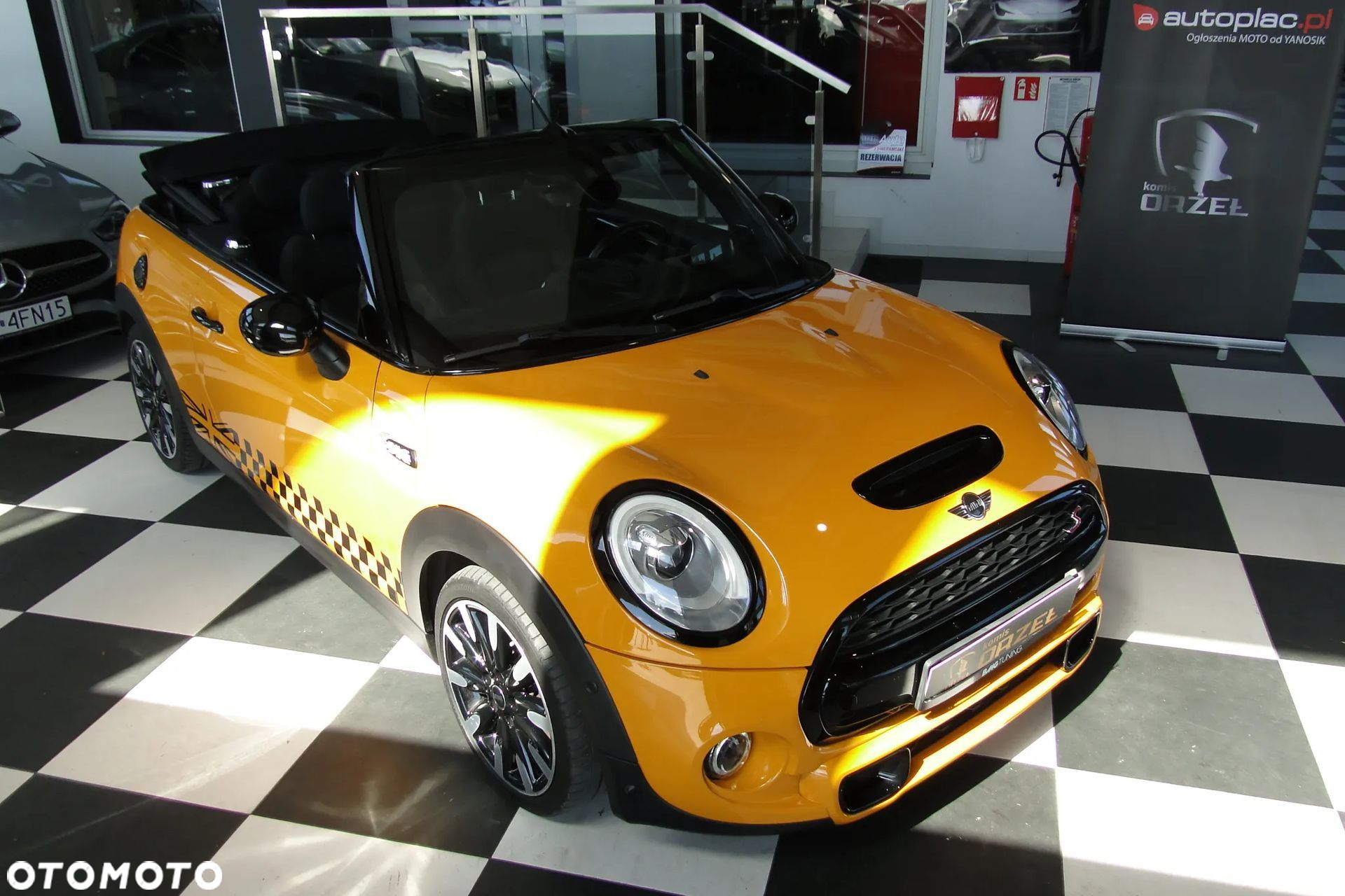 MINI Cooper John Works - 3