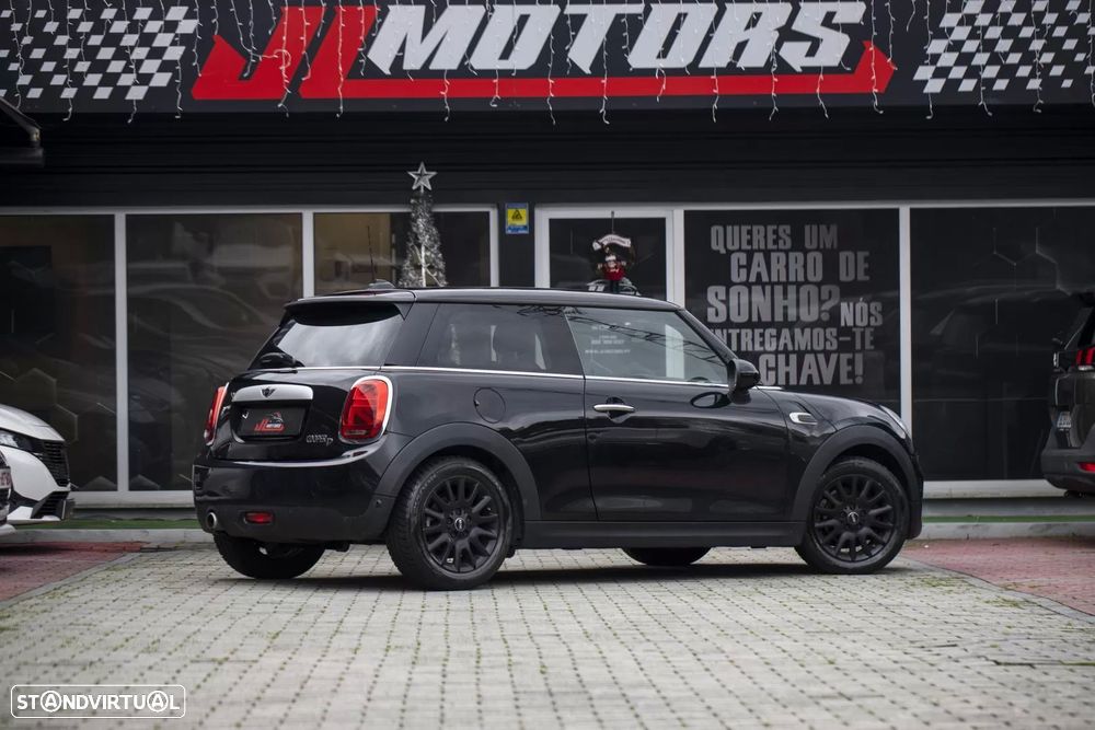 MINI 3 Portas Cooper D Auto - 30