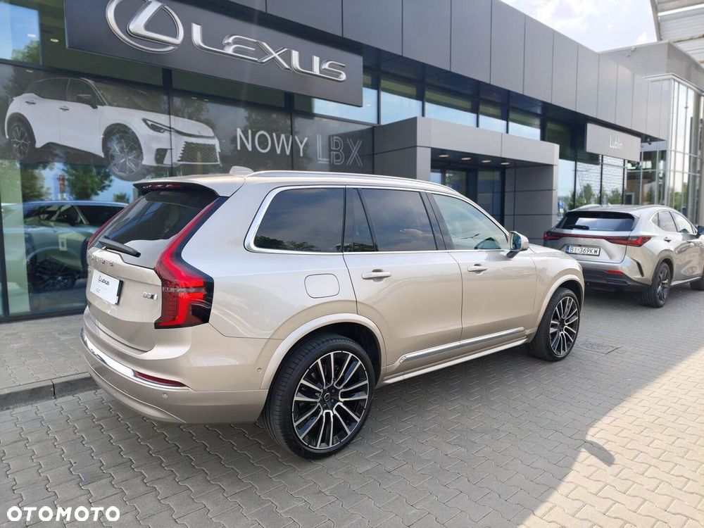 Volvo XC 90 - 22