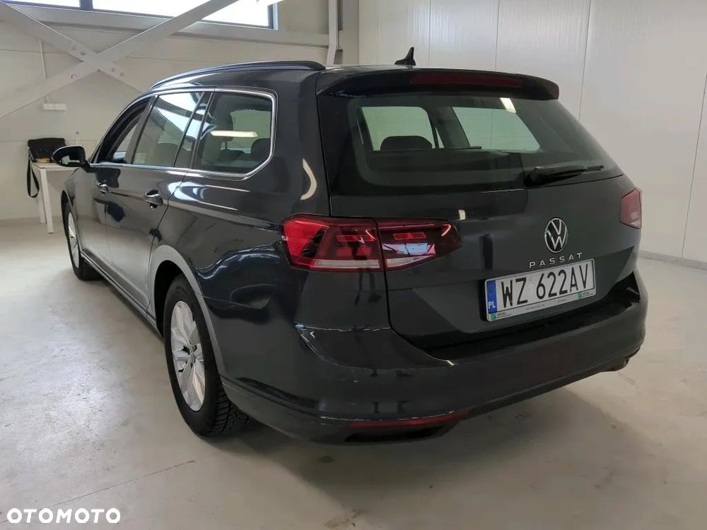Volkswagen Passat - 2