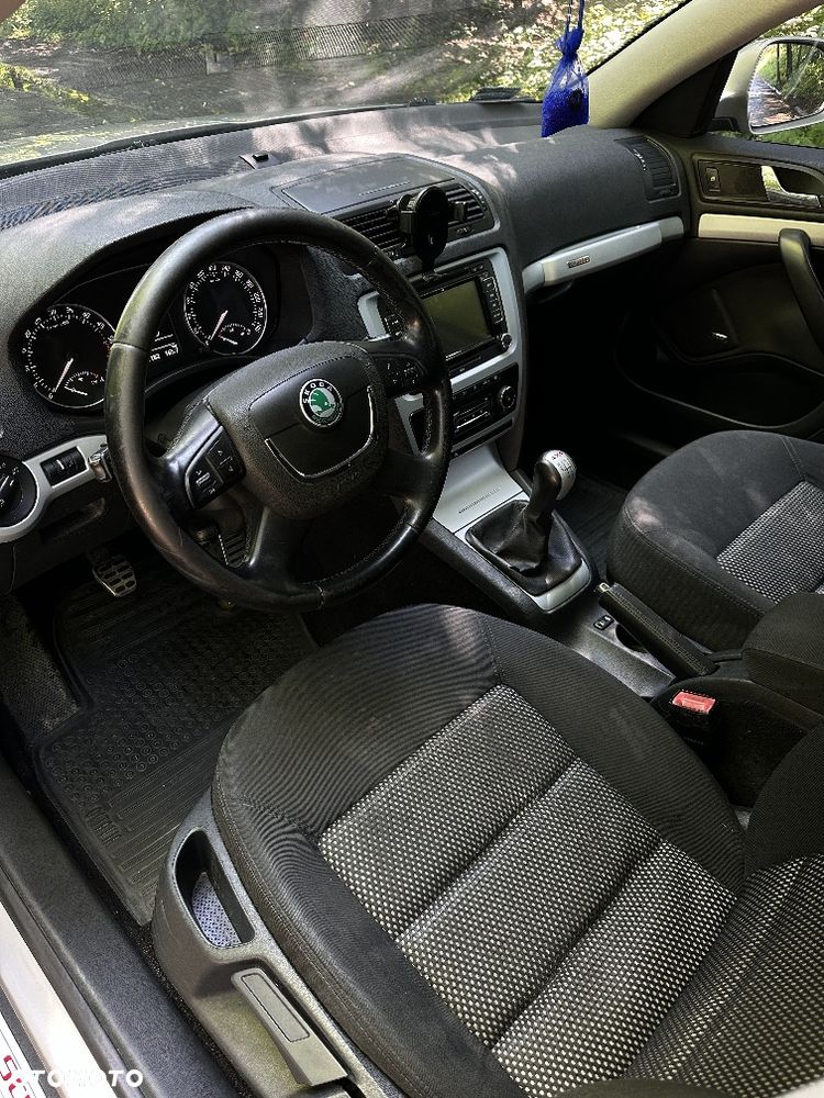 Skoda Octavia - 7