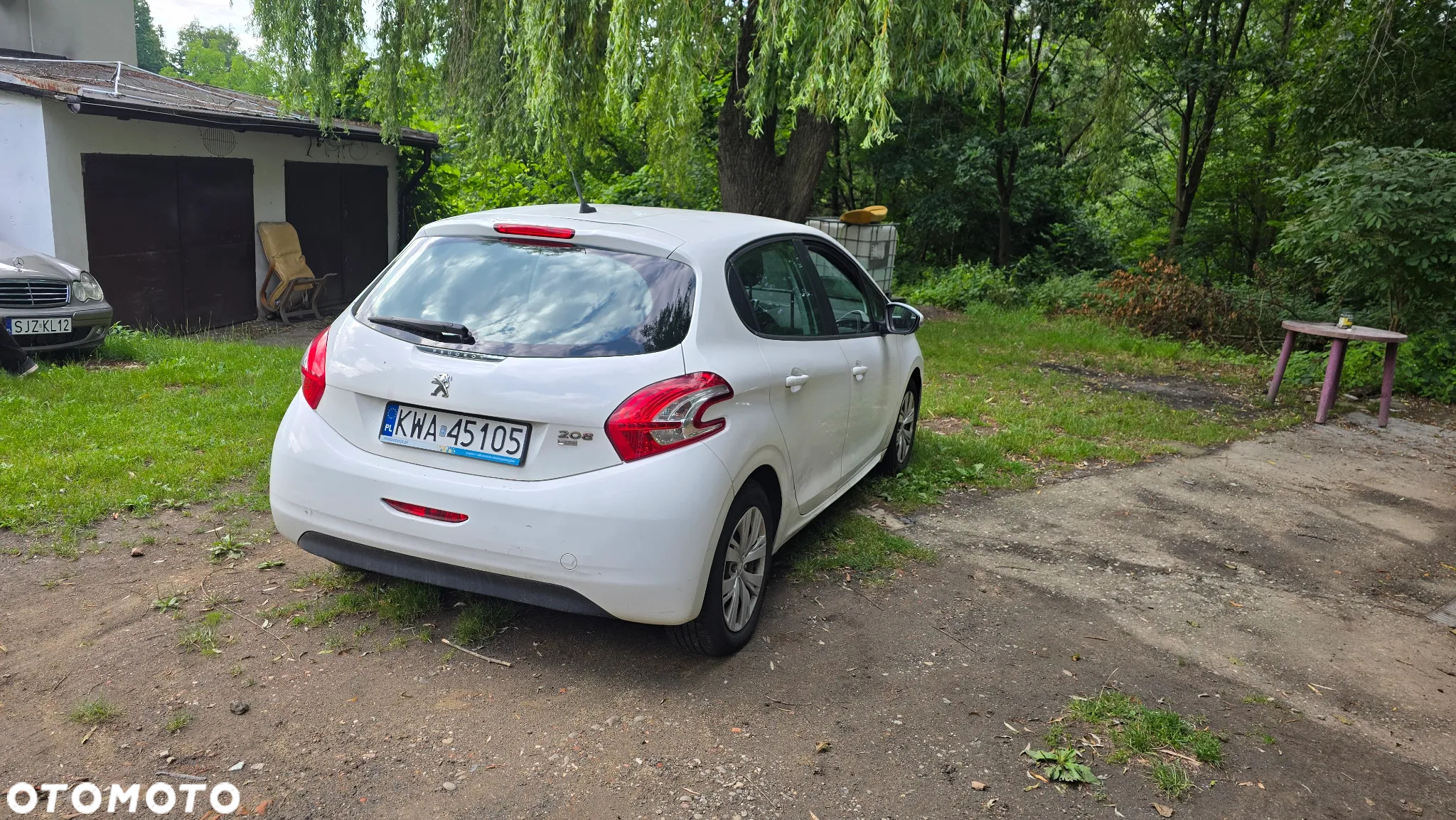 Peugeot 208 - 4