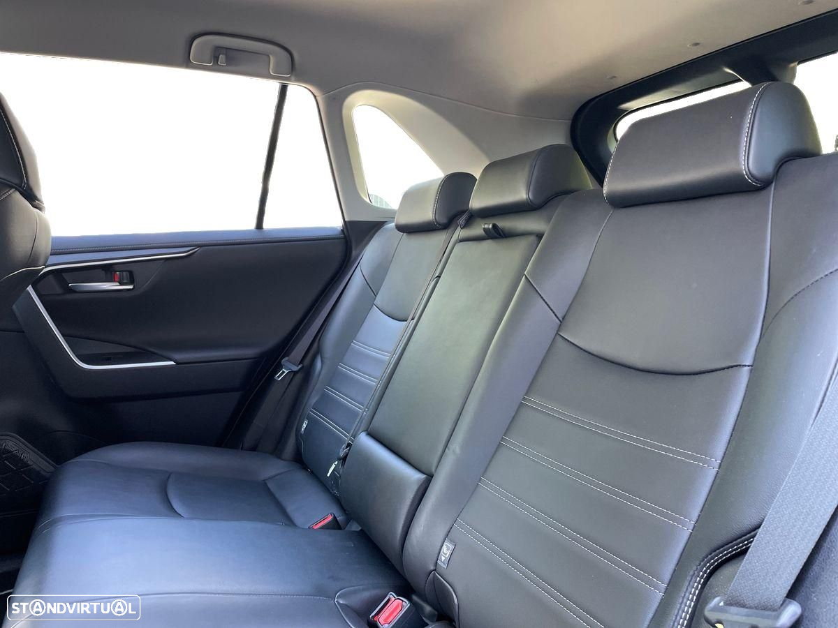 Toyota RAV4 2.5 HDF Exclusive - 10