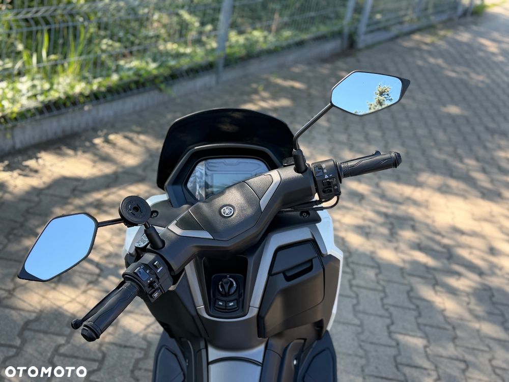 Yamaha NMAX - 6