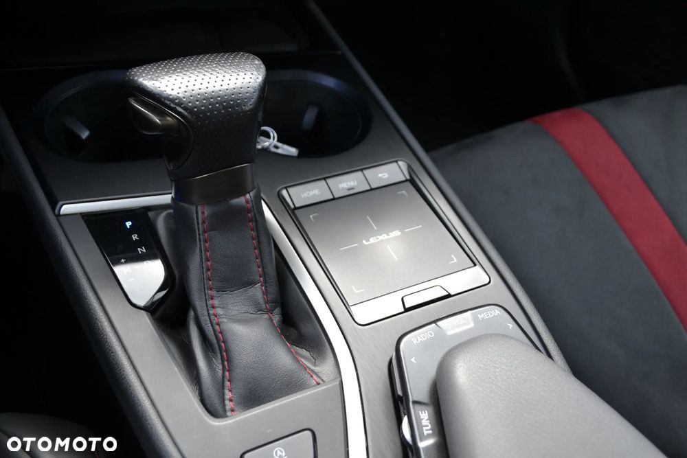 Lexus UX 200 GPF F Sport Design 2WD - 33