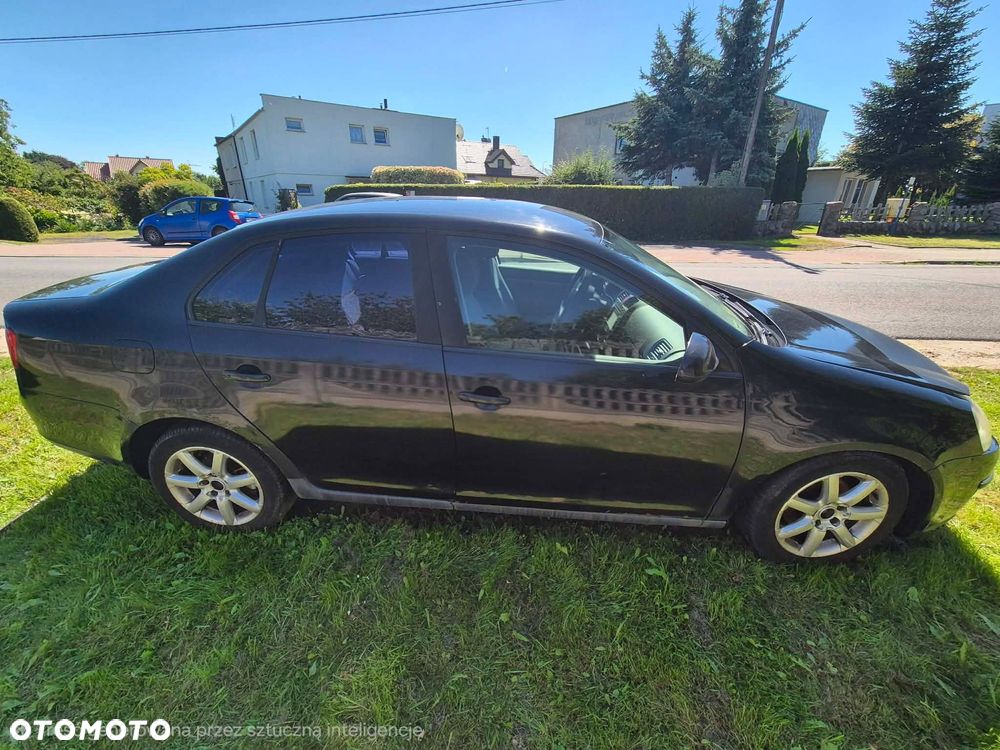 Volkswagen Jetta - 2