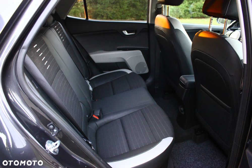 Kia Stonic 1.6 CRDi SCR XL - 36