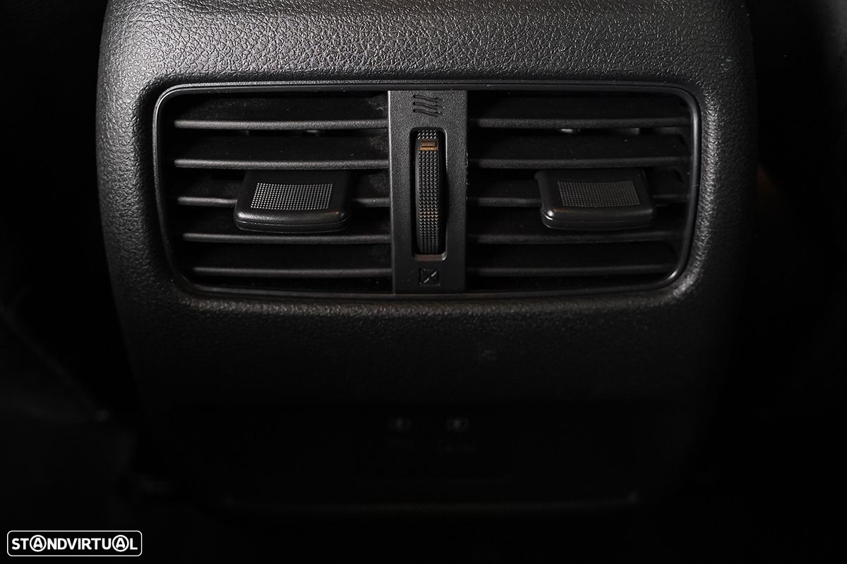 Nissan Qashqai 1.3 DIG-T N-Connecta - 21