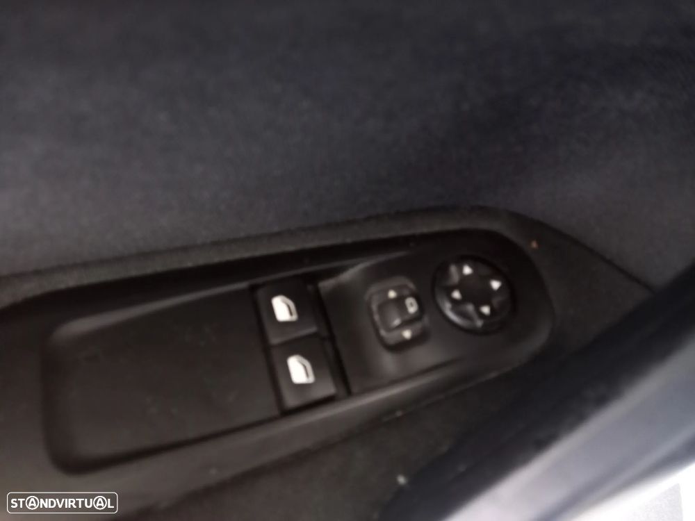 Peugeot 308 SW HDi FAP 90 Active - 8