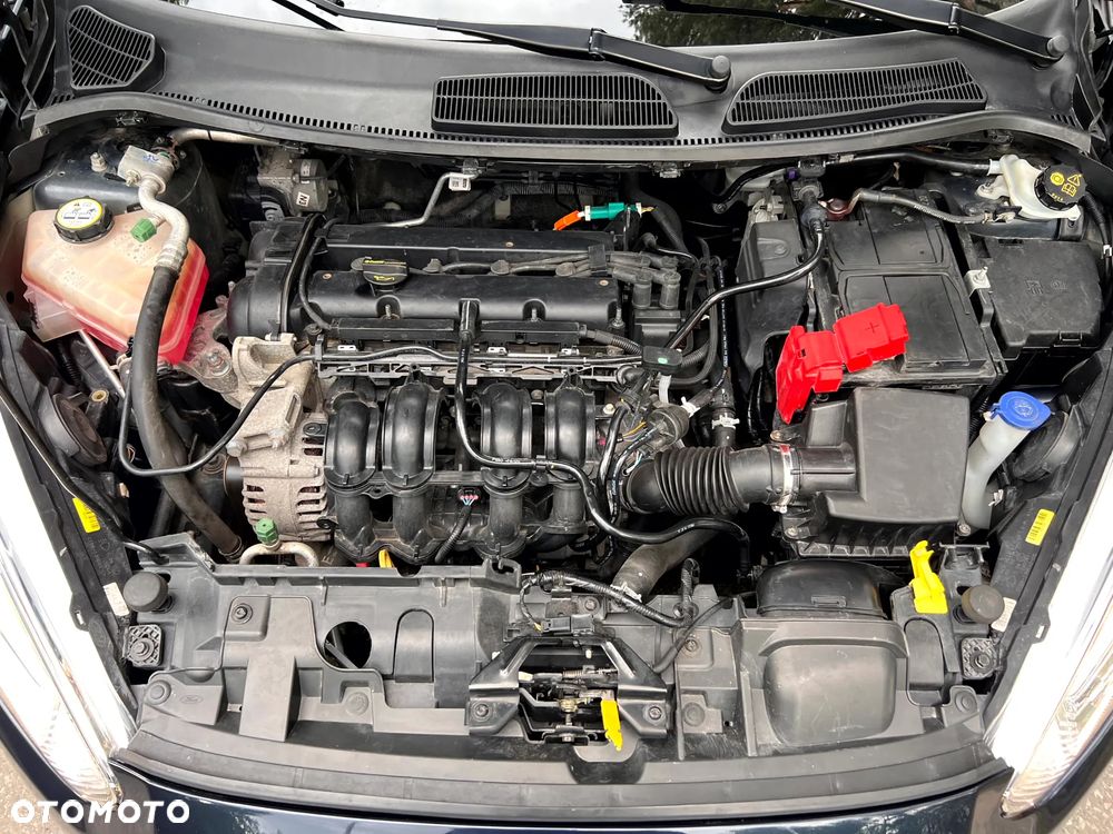 Ford Fiesta 1.25 SYNC Edition - 28