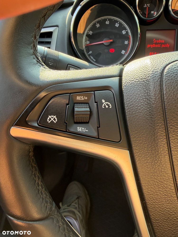 Opel Astra 1.4 Turbo 150 Jahre - 19