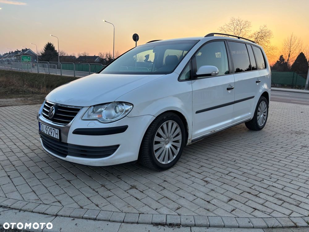 Volkswagen Touran - 3