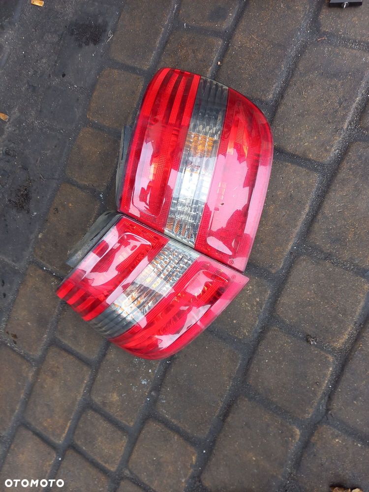 Lampa tylna mercedes b klasa 07r bez uszkodzeń - 1