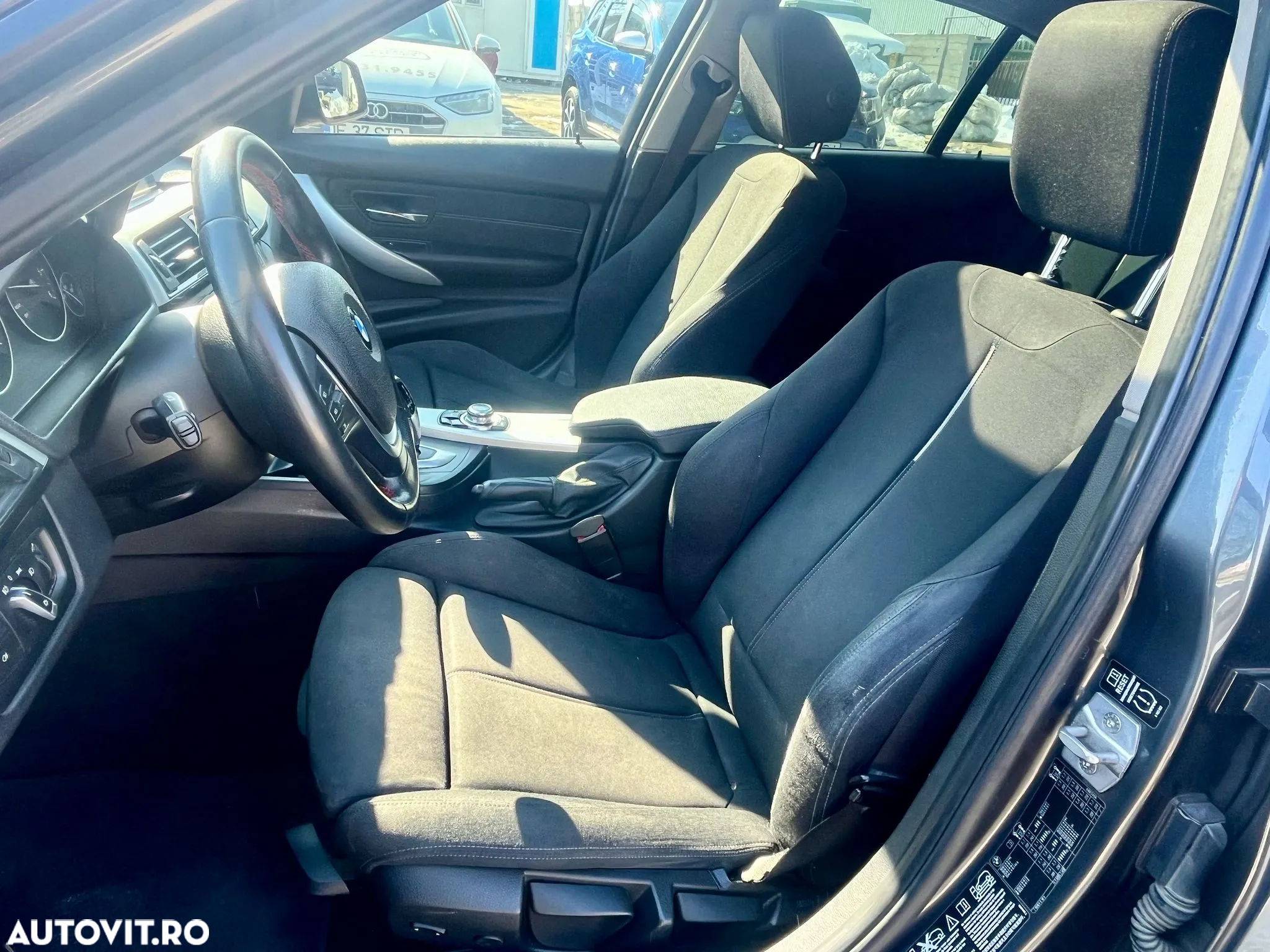 BMW Seria 3 320d xDrive Aut. Sport Line - 9
