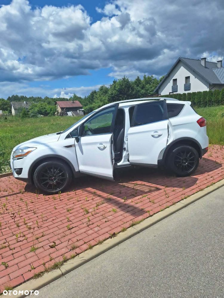 Ford Kuga 2.0 TDCi Titanium FWD - 3