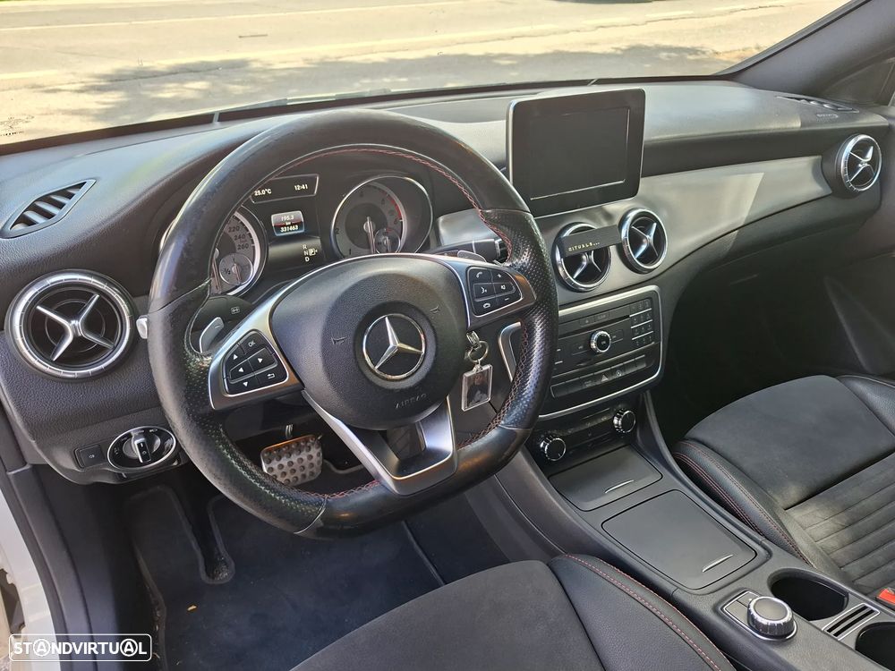Mercedes-Benz CLA 200 (CDI) d 4Matic 7G-DCT AMG Line - 9