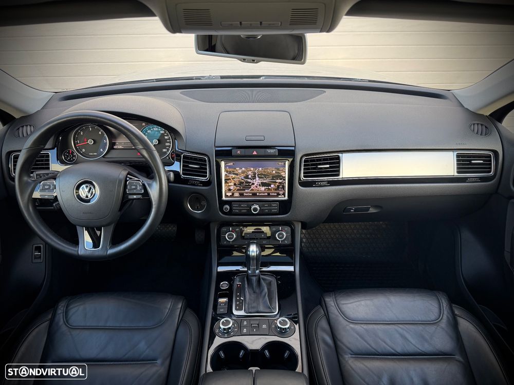 VW Touareg 3.0 TDI V6 Top Tiptronic - 6