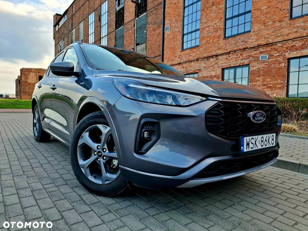 Ford Kuga - 1