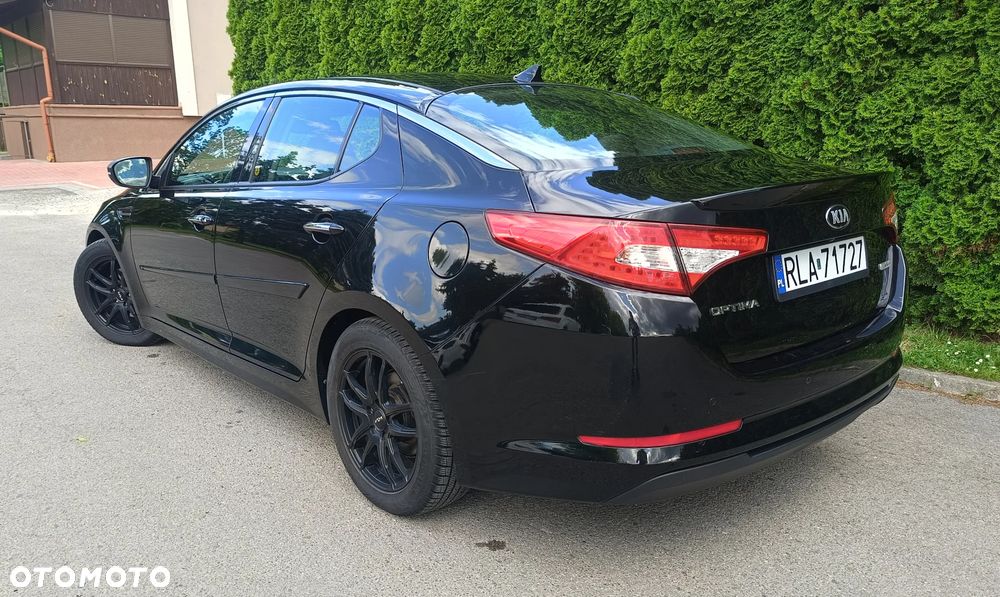 Kia Optima - 12