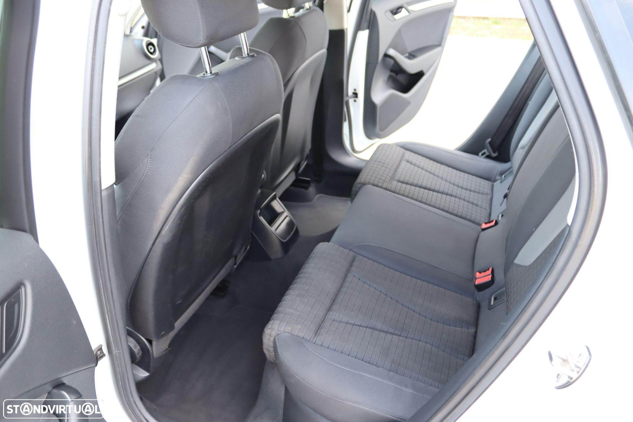 Audi A3 Sportback 1.6 TDI S-line S tronic - 20